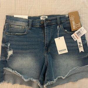 NWT Kensie Vintage Luxe High Rise Short